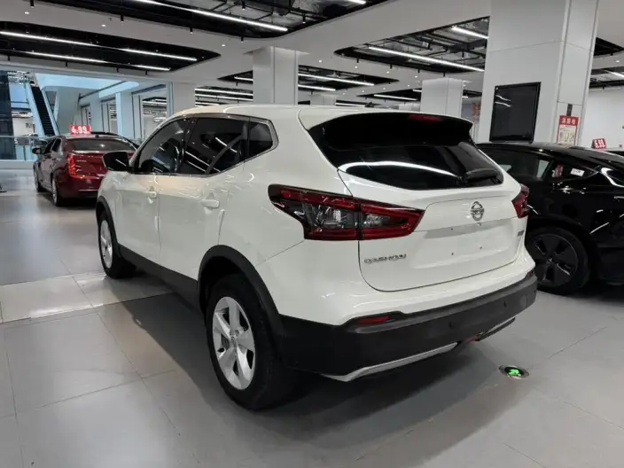 Nissan Qashqai 2022 Model 2.0L XV Smart Edition