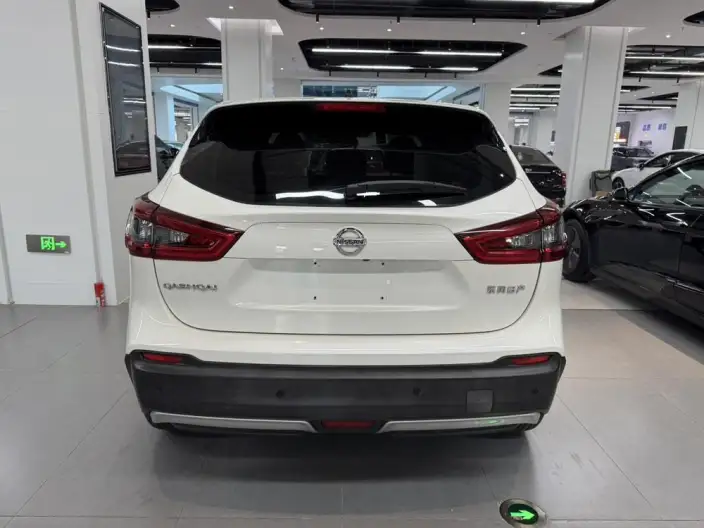 Nissan Qashqai 2022 Model 2.0L XV Smart Edition – фото 5