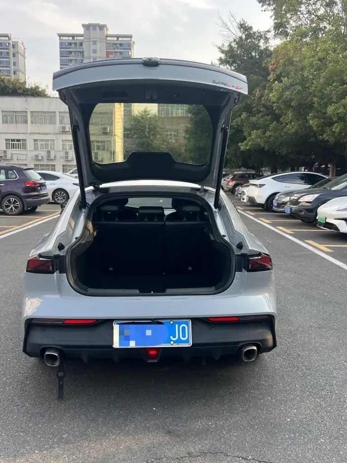 Changan UNI-V 2022 Model 1.5T Smart Pilot Model – фото 7