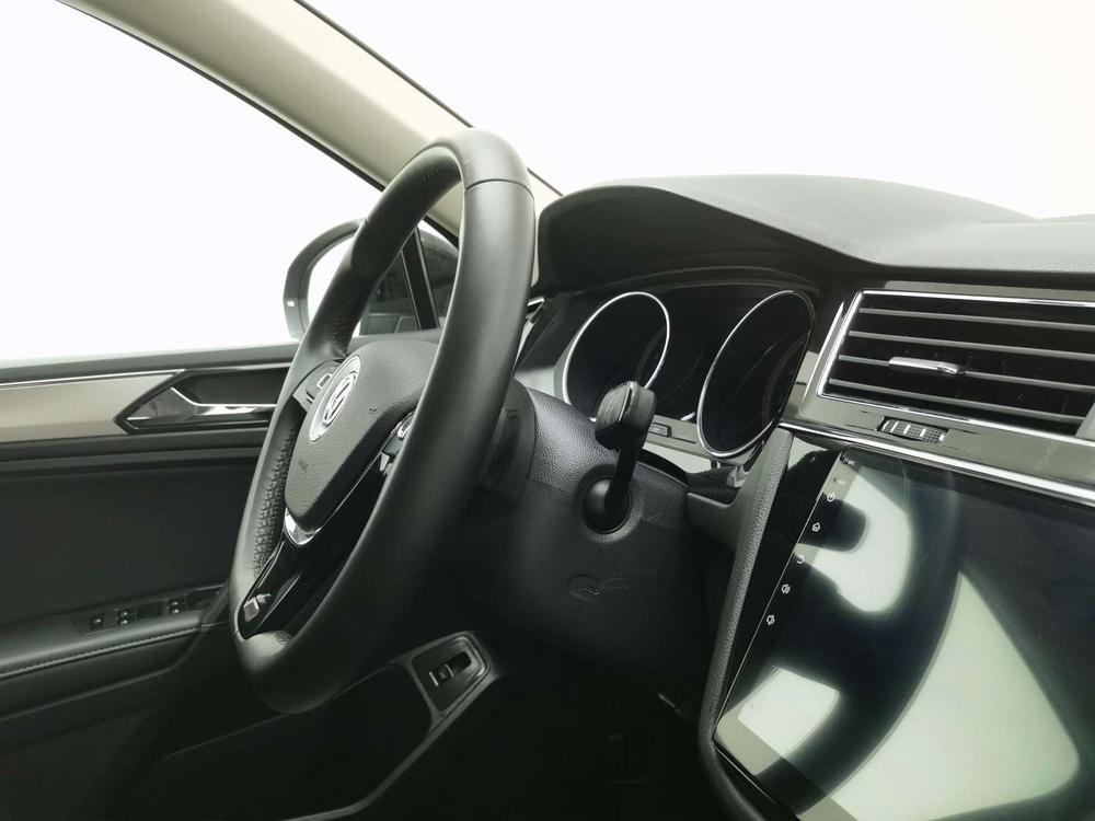Volkswagen Tiguan L 2020 330 TSI Automatic FWD Smart Dynamic Luxury China VI – фото 12