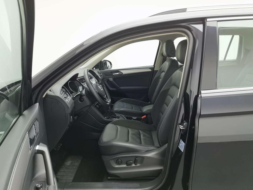 Volkswagen Tiguan L 2020 330 TSI Automatic FWD Smart Dynamic Luxury China VI – фото 18
