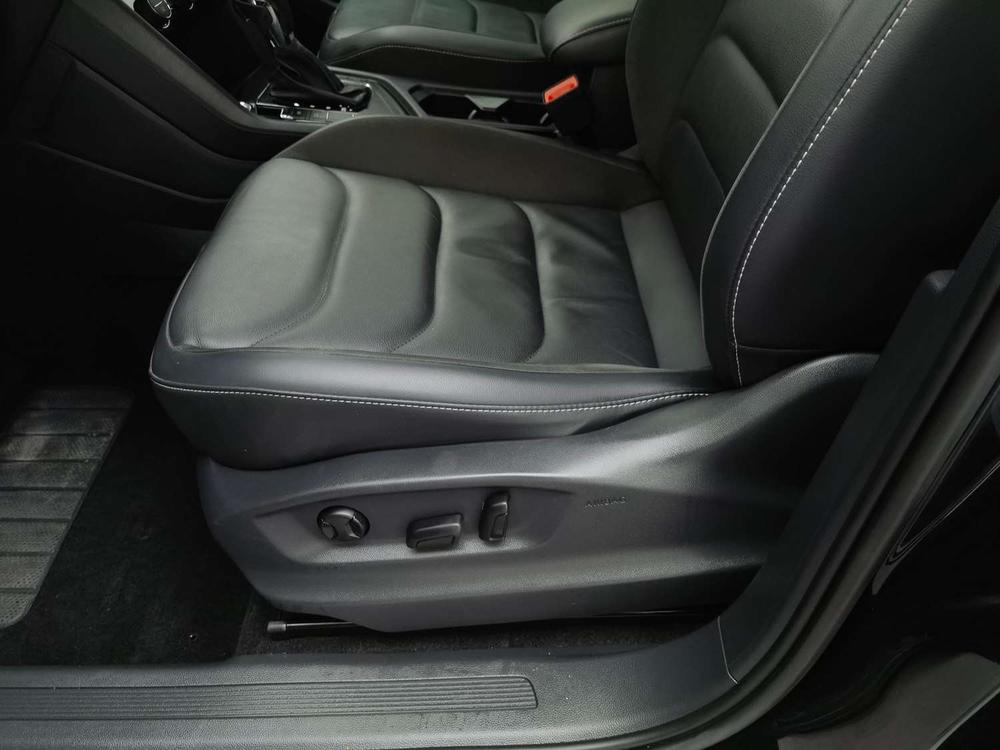 Volkswagen Tiguan L 2020 330 TSI Automatic FWD Smart Dynamic Luxury China VI – фото 19