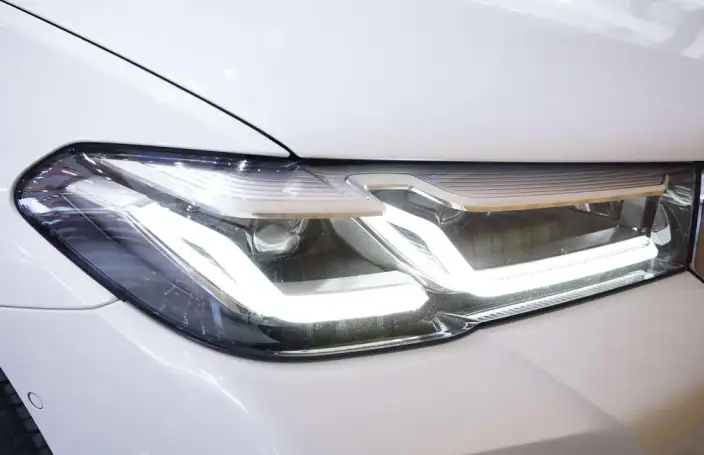 BMW 5 Series 2023 Model 530Li Leading Model M Sports Set – фото 6