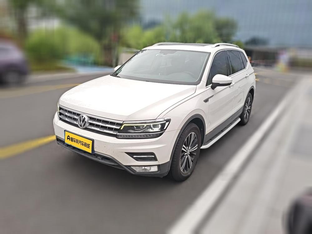 Volkswagen Tiguan L 2018 модификация комплектация 380TSI автоматическое 4WD Deluxe Edition