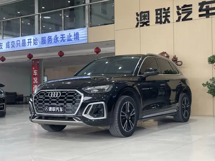 Audi Q5L 2022 Model 40T Fashion Dynamic Model – фото 1