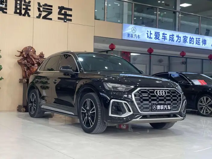 Audi Q5L 2022 Model 40T Fashion Dynamic Model – фото 3