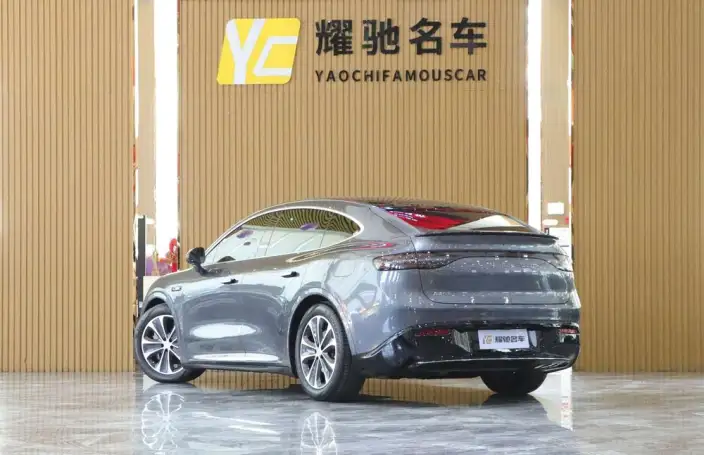 Luxeed R7 2025 Model Extended Range 53.4kWh Max Rear Drive Edition – фото 4