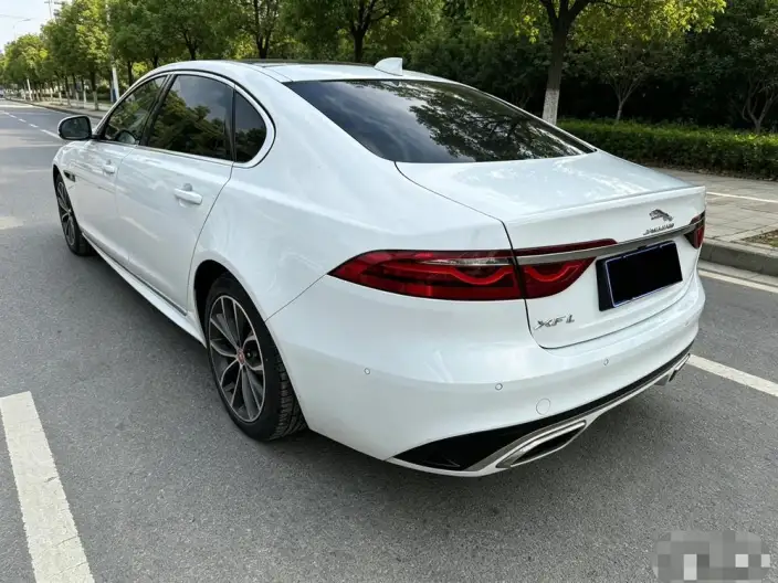 Jaguar XFL 2022 Model 2.0T P250 2WD Elite Sports Edition – фото 5