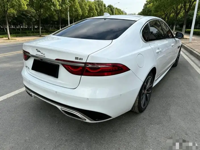 Jaguar XFL 2022 Model 2.0T P250 2WD Elite Sports Edition – фото 7