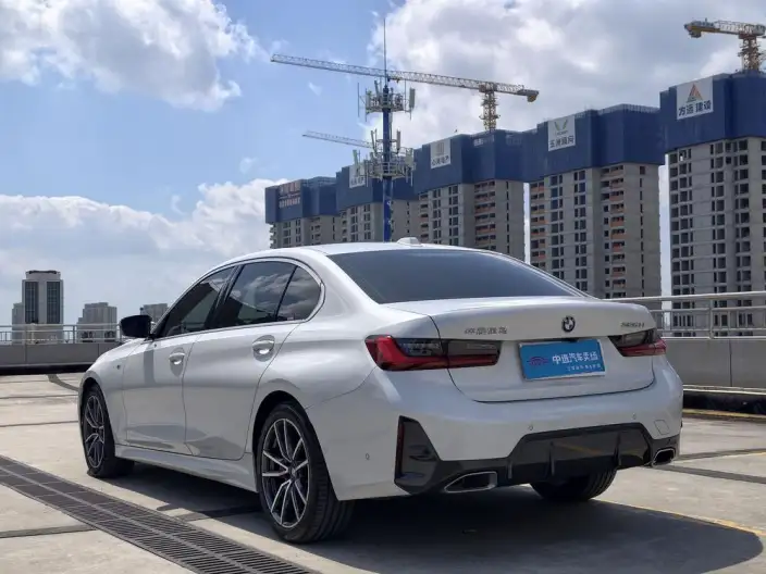 BMW 3 Series 2023 Model 325Li M Sports Set – фото 4