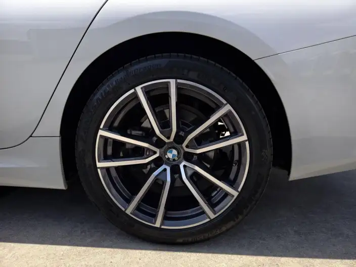 BMW 3 Series 2023 Model 325Li M Sports Set – фото 8