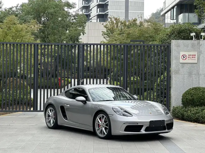 Porsche 718 2023 Model Cayman 2.0T – фото 2