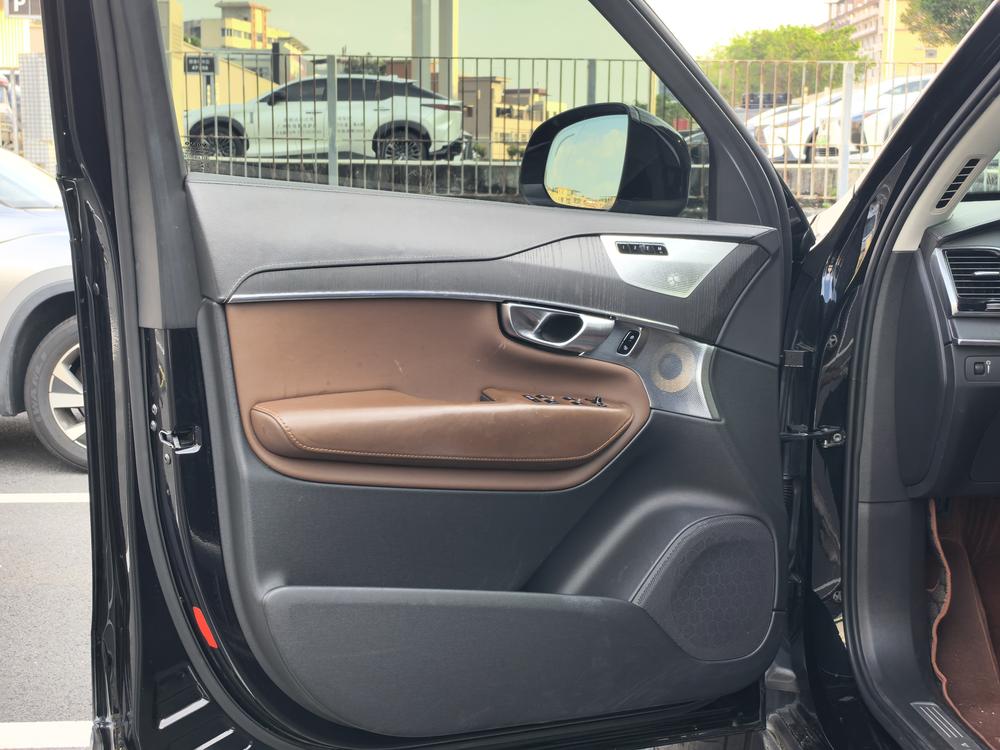 Volvo XC90 2020 модификация T6 4WD Smart Elegance Deluxe Edition 7 seat – фото 19