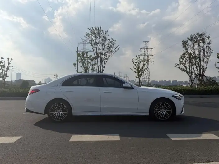Mercedes-Benz C-Class 2023 Model C 260 L Sports Edition – фото 7