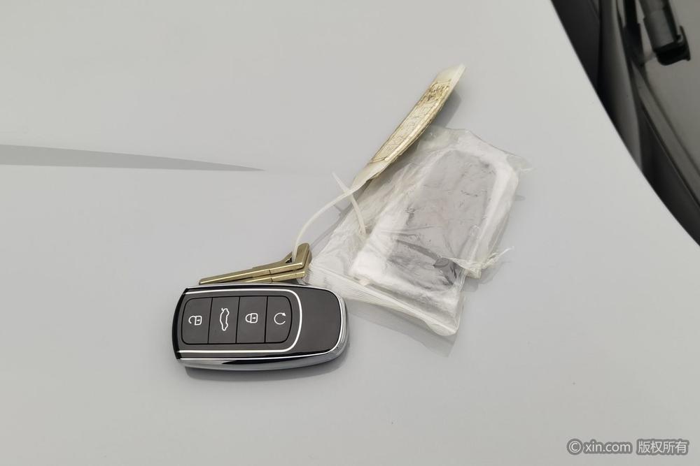 Chery Tiggo 8 PRO PHEV 2024 модификация 1.5T DHT 100km New Chen Edition – фото 6