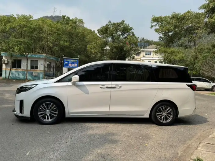 Buick GL8 2022 Model ES Luzun 653T Comfort Model – фото 3