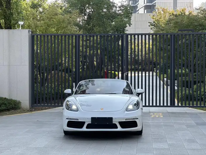 Porsche 718 2022 Model Boxster 2.0T – фото 2