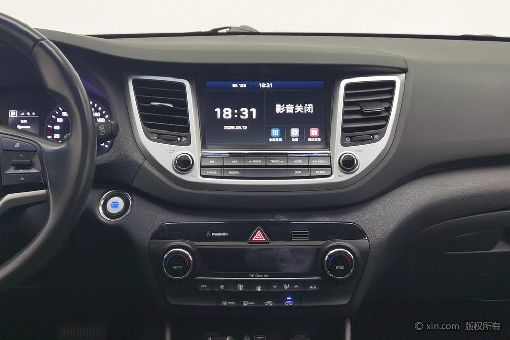 Hyundai Tucson 2015 1.6T DCT 2WD Smart – фото 13