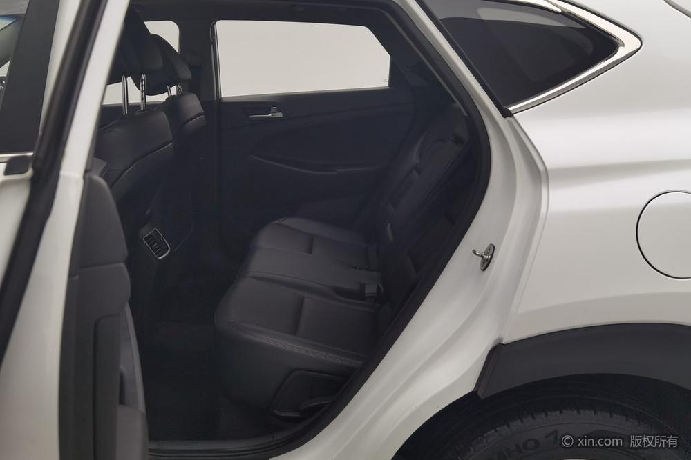 Hyundai Tucson 2015 1.6T DCT 2WD Smart – фото 20