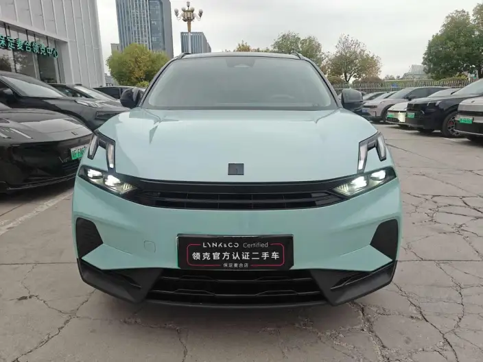 Lynk & Co 06 EM-P 2024 Model EM-P 126 Long Battery Life Pro Halo