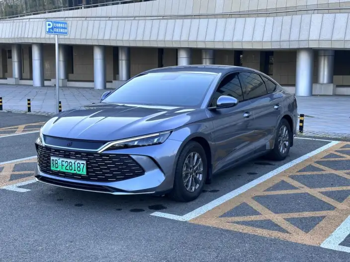 QinL DM 2024 Model DM-i 80KM Leading Model – фото 1