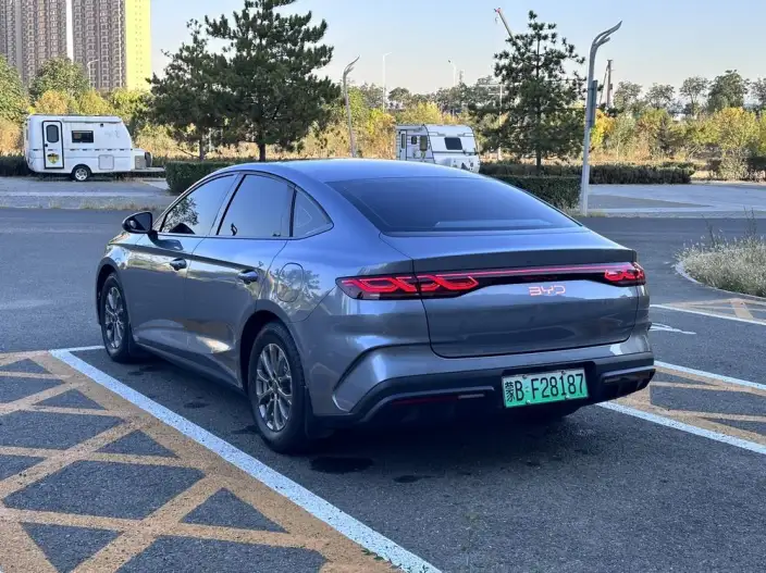 QinL DM 2024 Model DM-i 80KM Leading Model – фото 4