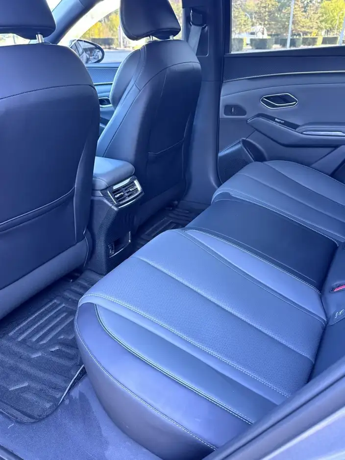 QinL DM 2024 Model DM-i 80KM Leading Model – фото 9