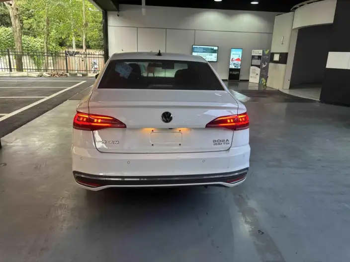 Volkswagen Bora 2024 Model 200TSI DSG Smooth Ride Edition – фото 4