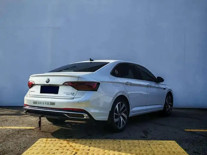 Volkswagen Sagitar 2023 Model 300TSI DSG Superior Edition – фото 5