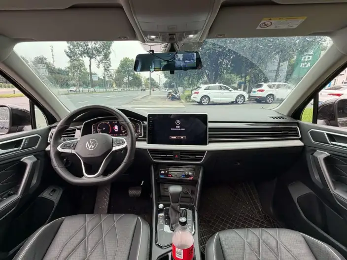 Volkswagen Tiguan L 2023 Model 300TSI 2WD Smart Edition – фото 7