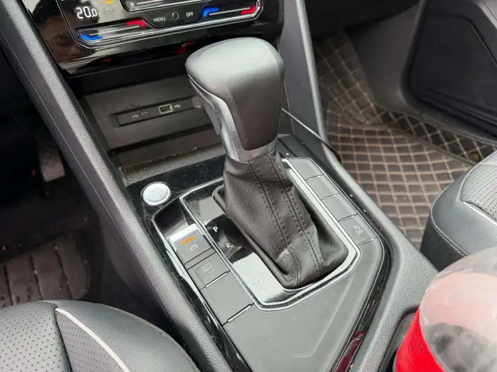 Volkswagen Tiguan L 2023 Model 300TSI 2WD Smart Edition – фото 10