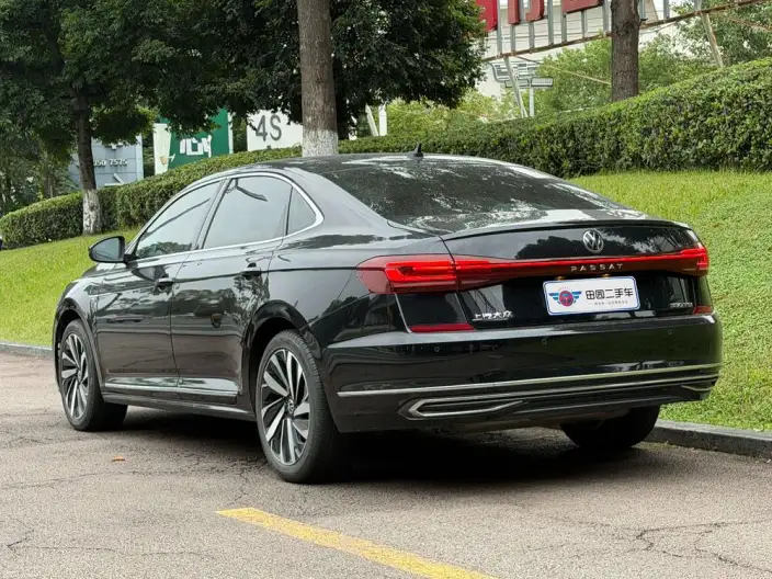 Volkswagen Passat 2023 Model 330TSI Elite Edition – фото 4
