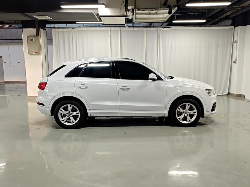 Audi Q3 2017 30 TFSI Style – фото 8