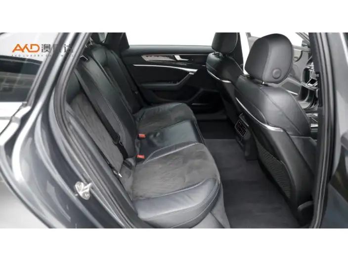 Audi A6L 2022 Model 55 TFSI quattro Exclusive Dynamic Model – фото 8