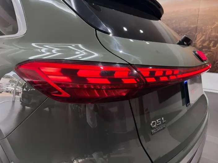 Audi Q5L 2026 Model 2.0T 10M Users Edition Edition – фото 9