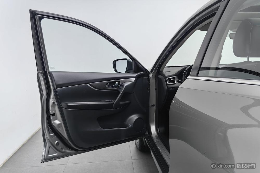 Nissan X-Trail 2014 2.0L CVT Comfort 2WD – фото 21