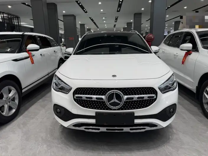 Mercedes-Benz GLA 2022 Model GLA 200 – фото 2