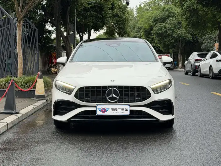 Mercedes-Benz A-class 2024 Model Facelift A 200 L Fashion Edition – фото 2