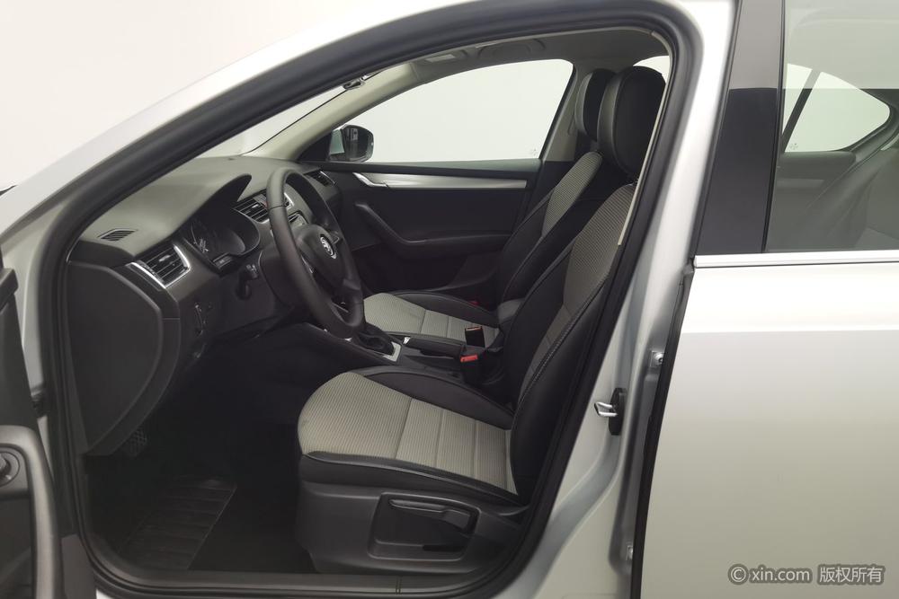 Skoda Octavia 2016 модификация 1.6L автоматическое Chuangxing Edition – фото 18