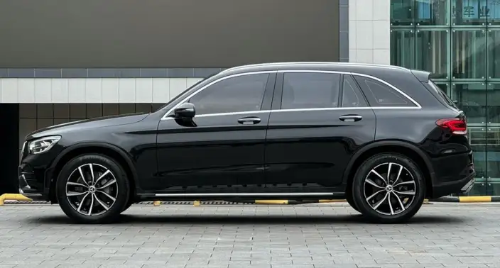 Mercedes-Benz GLC 2022 Model GLC 260 L 4MATIC Luxury Model – фото 3
