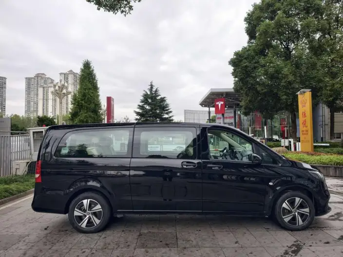 Viano 2025 Model 2.0T Business Edition 7 seat – фото 7