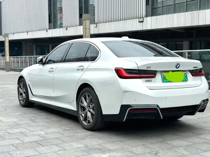 BMW i3 2025 Model eDrive35L – фото 3