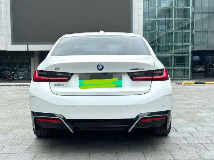BMW i3 2025 Model eDrive35L – фото 4