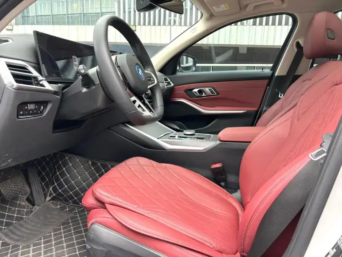 BMW i3 2025 Model eDrive35L – фото 9