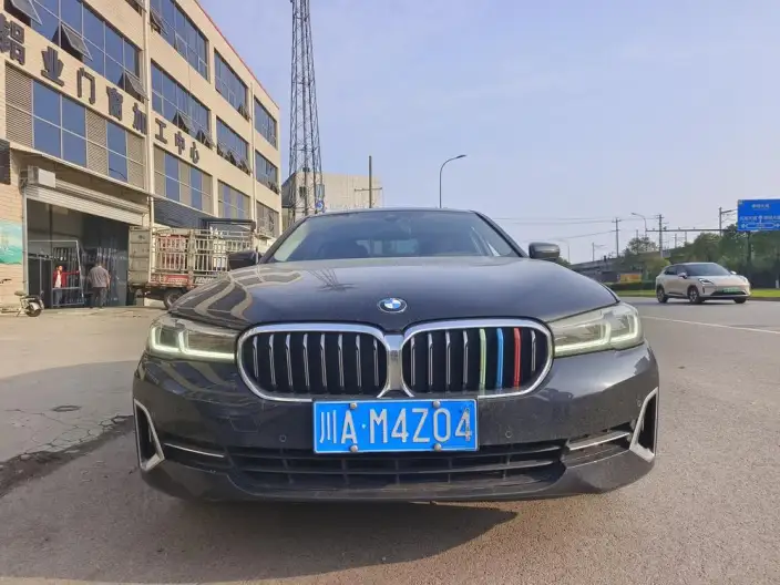 BMW 5 Series 2022 Model 525Li Luxury Set – фото 2