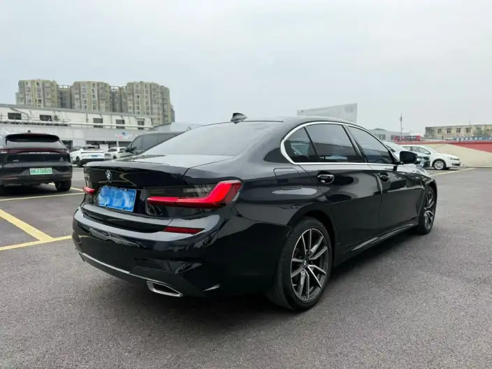 BMW 3 Series 2022 Model 325Li M Sports Set – фото 5