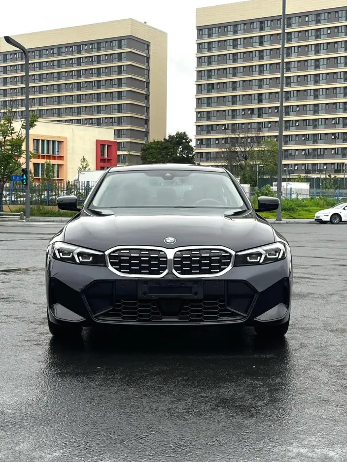 BMW 3 Series 2025 Model 325Li M Sports Set – фото 2