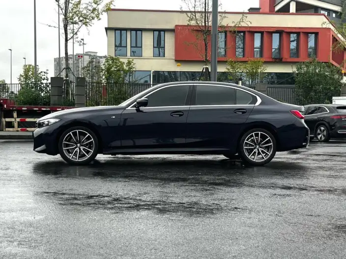 BMW 3 Series 2025 Model 325Li M Sports Set – фото 3