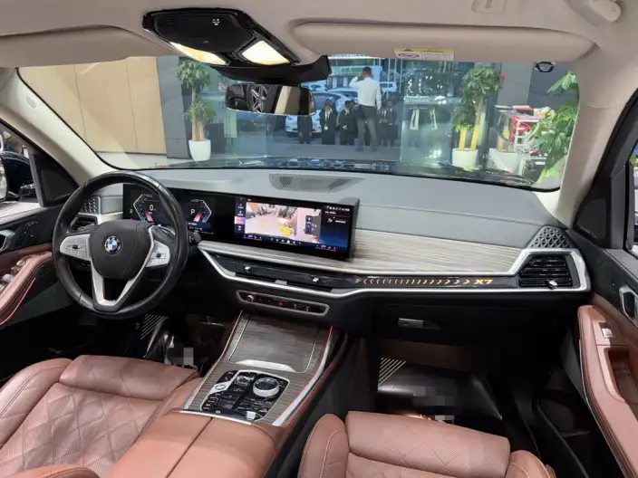 BMW X7 2023 Model xDrive40i Leading Model Luxury Set – фото 6