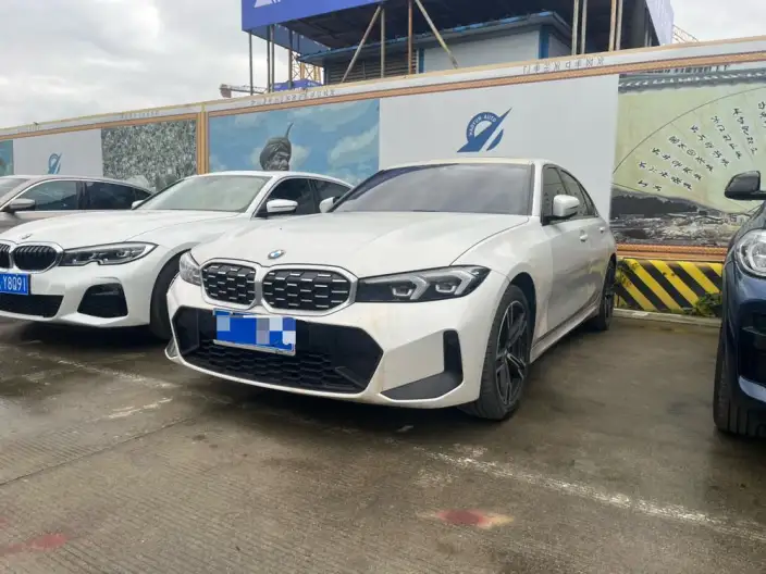 BMW 3 Series 2023 Model 325i M Sports Set – фото 1
